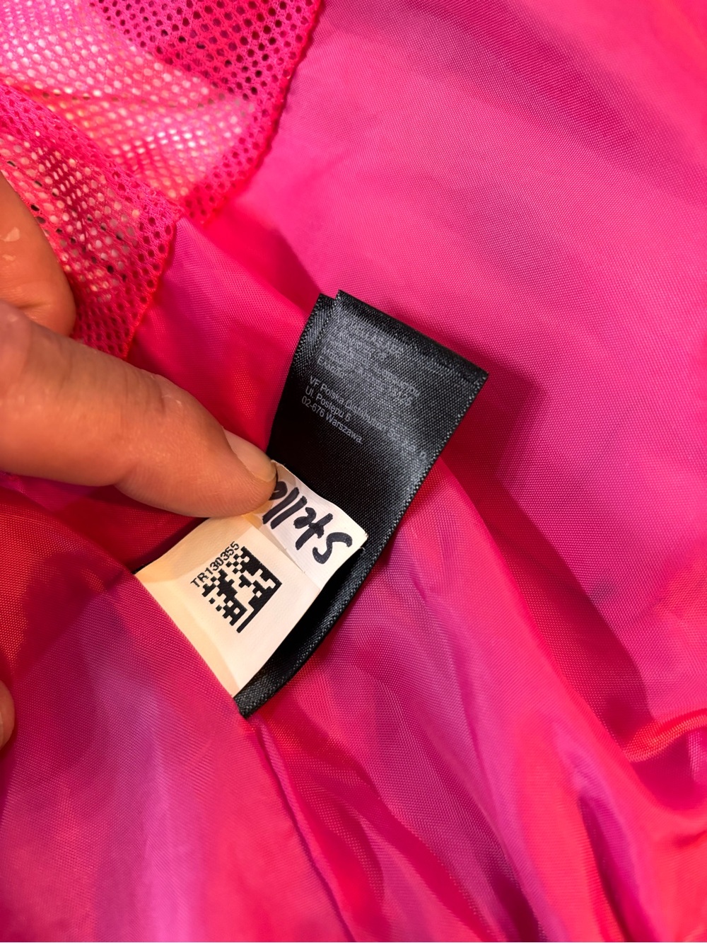 The North Face Pink Ribbon Edition DryVent Rain Jacket XS (Like New) - Picture 3 of 11
